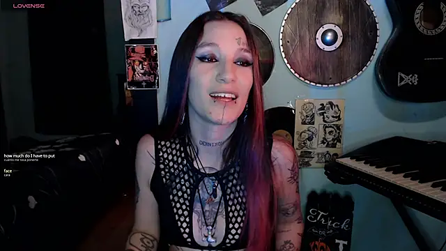 lilithword online show from November 28, 2025, 8:11 pm