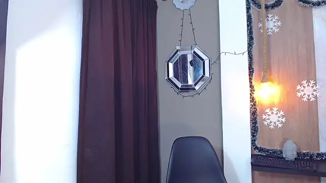 miss leidy  online show from January 16, 2026, 3:21 am