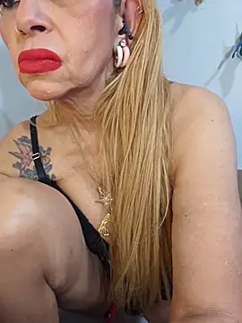 Sweeteangel online show from April 7, 2026, 5:41 am