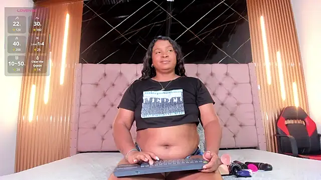 Snapshot of Emily_Brown18 chatting on September 24, 2025, 4:05 am Emily Brown18 online show from September 24, 2025, 4:05 am