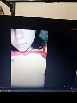 Zoro25  online show from December 3, 2025, 7:05 am