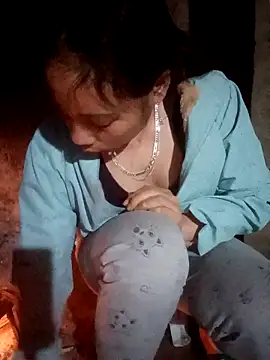 Phuong xxx online show from February 7, 2026, 10:35 pm