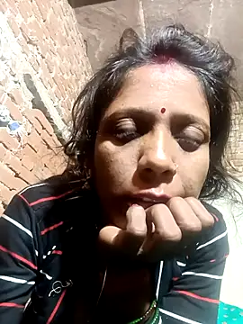 Xx pooja online show from November 20, 2025, 12:22 am