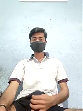 GirlsCrush  online show from March 13, 2026, 4:41 am