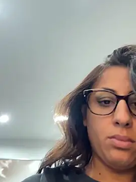 Snapshot of BabyLeopard chatting on September 24, 2025, 10:40 am BabyLeopard online show from September 24, 2025, 10:40 am