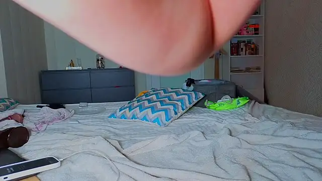 hotgirlzal online show from March 14, 2026, 2:22 pm