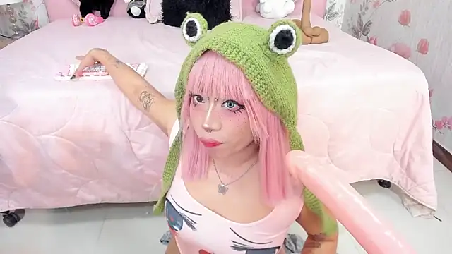 SafiroAgataaa online show from February 18, 2026, 3:35 am