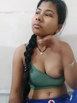 Snapshot of Vaani_Cutie chatting on April 7, 2026, 12:00 am Vaani Cutie online show from April 7, 2026, 12:00 am