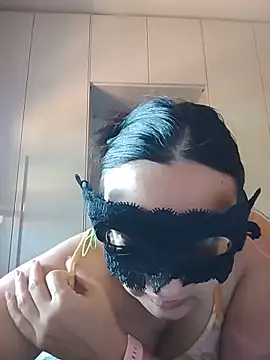 caldaevogliosa81 online show from June 18, 2026, 8:58 am