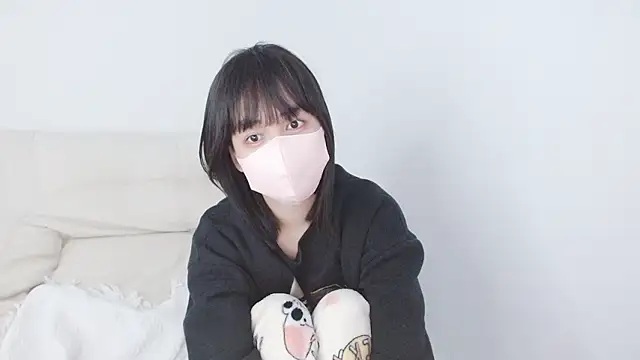 Snapshot of Zinzin_chan chatting on November 20, 2025, 6:02 am Zinzin chan online show from November 20, 2025, 6:02 am