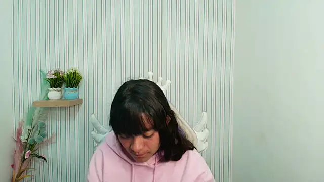 Snapshot of kataleya__18 chatting on January 8, 2026, 7:49 pm kataleya 18 online show from January 8, 2026, 7:49 pm