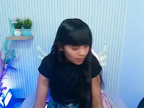 Snapshot of kataleya__18 chatting on January 13, 2026, 12:54 pm kataleya 18 online show from January 13, 2026, 12:54 pm