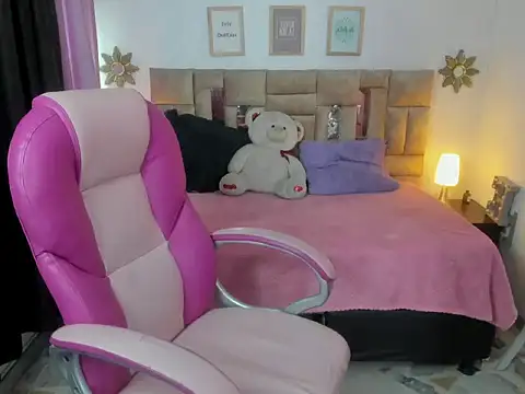 Snapshot of kataleya__18 chatting on January 14, 2026, 7:52 pm kataleya 18 online show from January 14, 2026, 7:52 pm