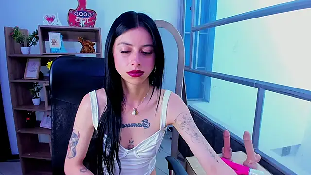 Dulce Miaa  online show from December 4, 2025, 4:38 pm