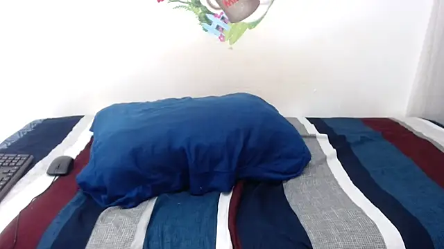 XSexySnow30XX online show from November 20, 2025, 9:20 am