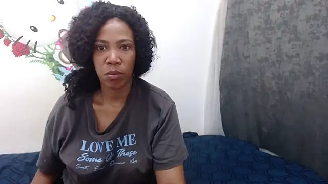 XSexySnow30XX online show from December 18, 2025, 6:47 pm