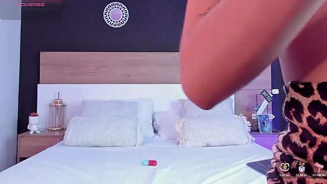 MiaTaylorSweet online show from February 2, 2026, 3:44 pm