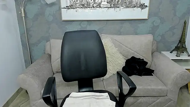 Lucia jane online show from December 15, 2025, 11:42 pm