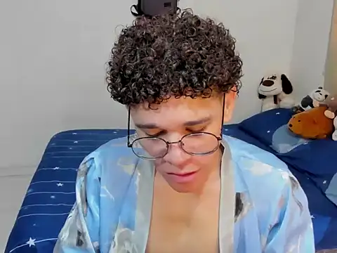 Tom Blues online show from October 21, 2025, 2:40 pm