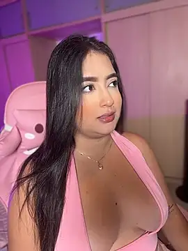 Snapshot of Emiily_Moore1 chatting on June 10, 2026, 12:55 am Emiily Moore1 online show from June 10, 2026, 12:55 am