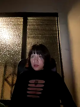 aliciia 23 online show from September 12, 2025, 4:56 am