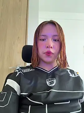 Snapshot of aliciia_23 chatting on April 29, 2026, 9:10 pm aliciia 23 online show from April 29, 2026, 9:10 pm