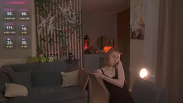 Snapshot of sofiapurex chatting on October 31, 2025, 8:32 pm sofiapurex online show from October 31, 2025, 8:32 pm