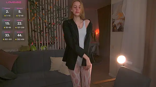 Snapshot of sofiapurex chatting on November 6, 2025, 7:26 pm sofiapurex online show from November 6, 2025, 7:26 pm