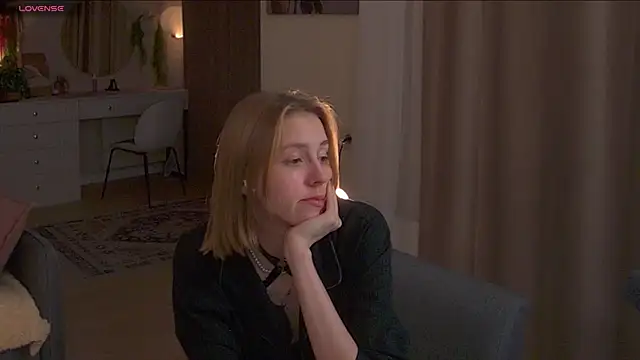 Snapshot of sofiapurex chatting on November 22, 2025, 9:14 pm sofiapurex online show from November 22, 2025, 9:14 pm