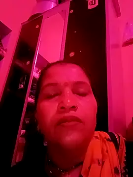 Manavi x online show from October 25, 2025, 9:31 pm