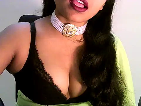 Snapshot of hottest_mahii chatting on November 1, 2025, 5:09 am hottest mahii online show from November 1, 2025, 5:09 am