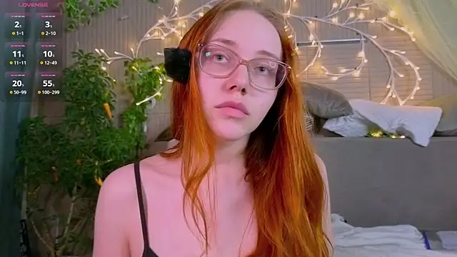 PollyVinice online show from July 3, 2026, 6:03 pm
