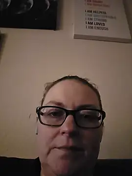 Yamiko42 online show from July 1, 2026, 7:24 pm