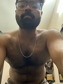 Snapshot of DJLOVE280825 chatting on October 10, 2025, 10:42 pm DJLOVE280825 online show from October 10, 2025, 10:42 pm