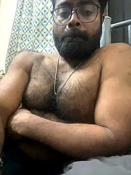 Snapshot of DJLOVE280825 chatting on October 28, 2025, 7:38 pm DJLOVE280825 online show from October 28, 2025, 7:38 pm