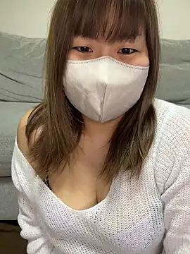 xxx yuna xxx online show from November 13, 2025, 7:35 pm