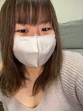 xxx yuna xxx online show from November 18, 2025, 8:57 pm