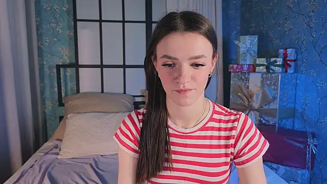 E l i z e  online show from November 26, 2025, 5:41 am