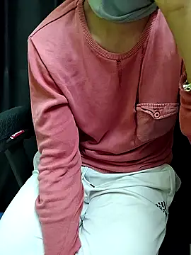 chocolate alone online show from November 30, 2025, 4:44 pm