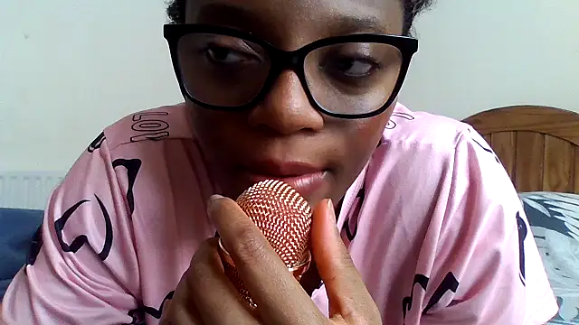 Snapshot of SexyGemBeautyX chatting on September 16, 2025, 12:39 pm SexyGemBeautyX online show from September 16, 2025, 12:39 pm