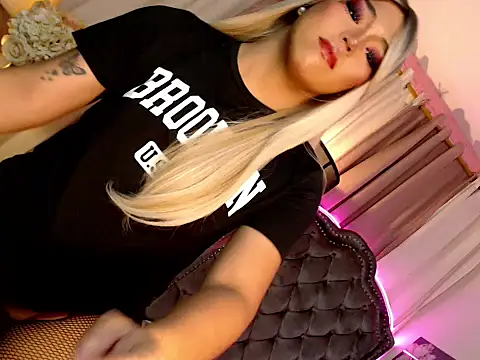 Snapshot of Heaven_Cock chatting on February 10, 2026, 4:22 pm Heaven Cock online show from February 10, 2026, 4:22 pm