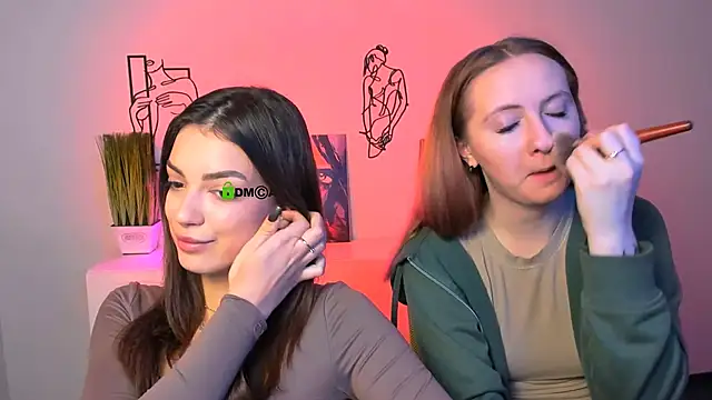 mila glow1 online show from November 4, 2025, 6:01 am