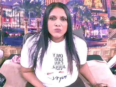 Snapshot of IndianSexyLady4u chatting on October 23, 2025, 3:22 pm IndianSexyLady4u online show from October 23, 2025, 3:22 pm