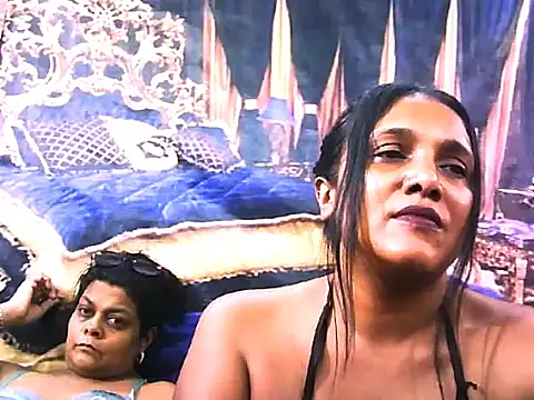 Snapshot of IndianSexyLady4u chatting on November 28, 2025, 7:49 pm IndianSexyLady4u online show from November 28, 2025, 7:49 pm