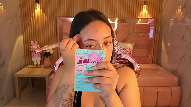 m eris s online show from October 28, 2025, 1:25 pm