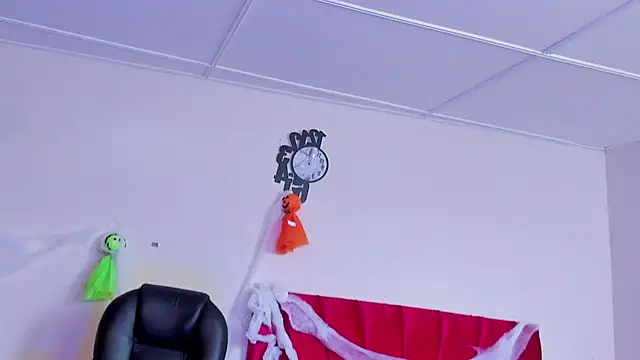 Snapshot of paull_george chatting on October 27, 2025, 2:54 pm paull george online show from October 27, 2025, 2:54 pm