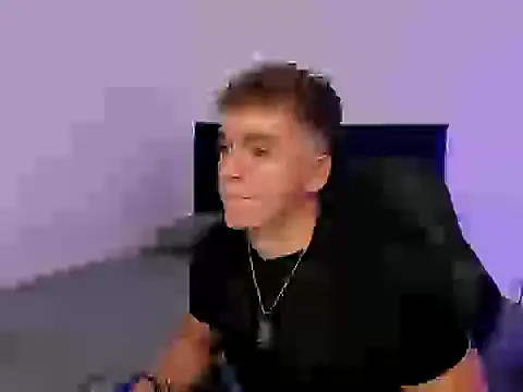 Snapshot of paull_george chatting on November 7, 2025, 3:56 pm paull george online show from November 7, 2025, 3:56 pm