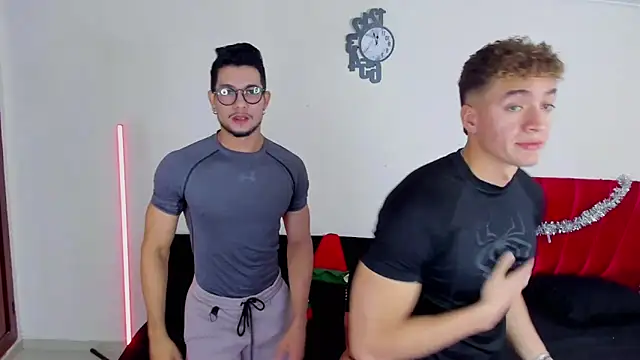 Snapshot of paull_george chatting on November 15, 2025, 3:52 pm paull george online show from November 15, 2025, 3:52 pm