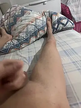 doyumsuz3131 online show from January 8, 2026, 10:12 pm