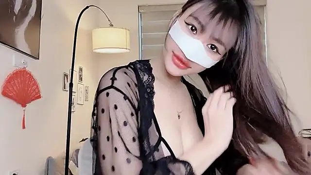 MaiLiiil online show from September 29, 2025, 4:50 am